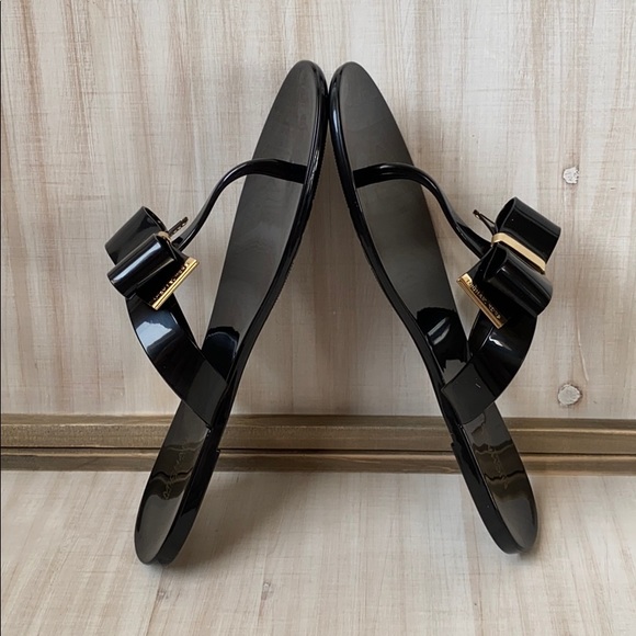 NEW Michael Kors Kayden Thong Sandals - Picture 7 of 9